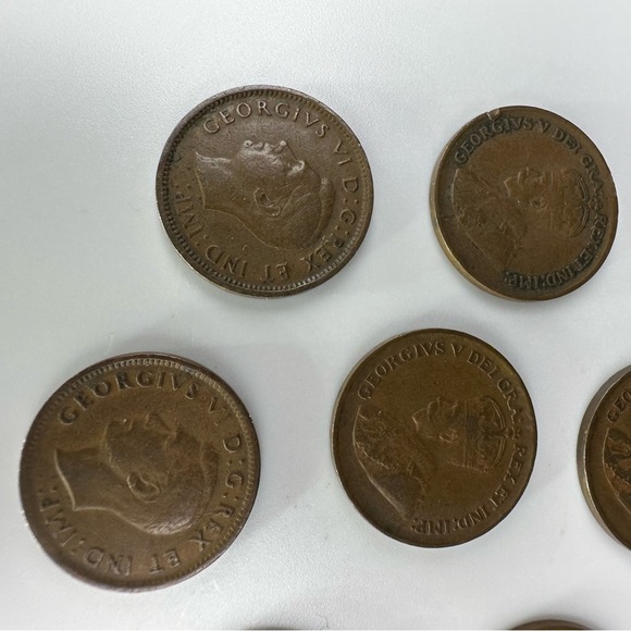 Lot of 7 Vintage Canadian Pennies – 1928 to 1947 – George V & VI – Historic Copp - Picture 11 of 12